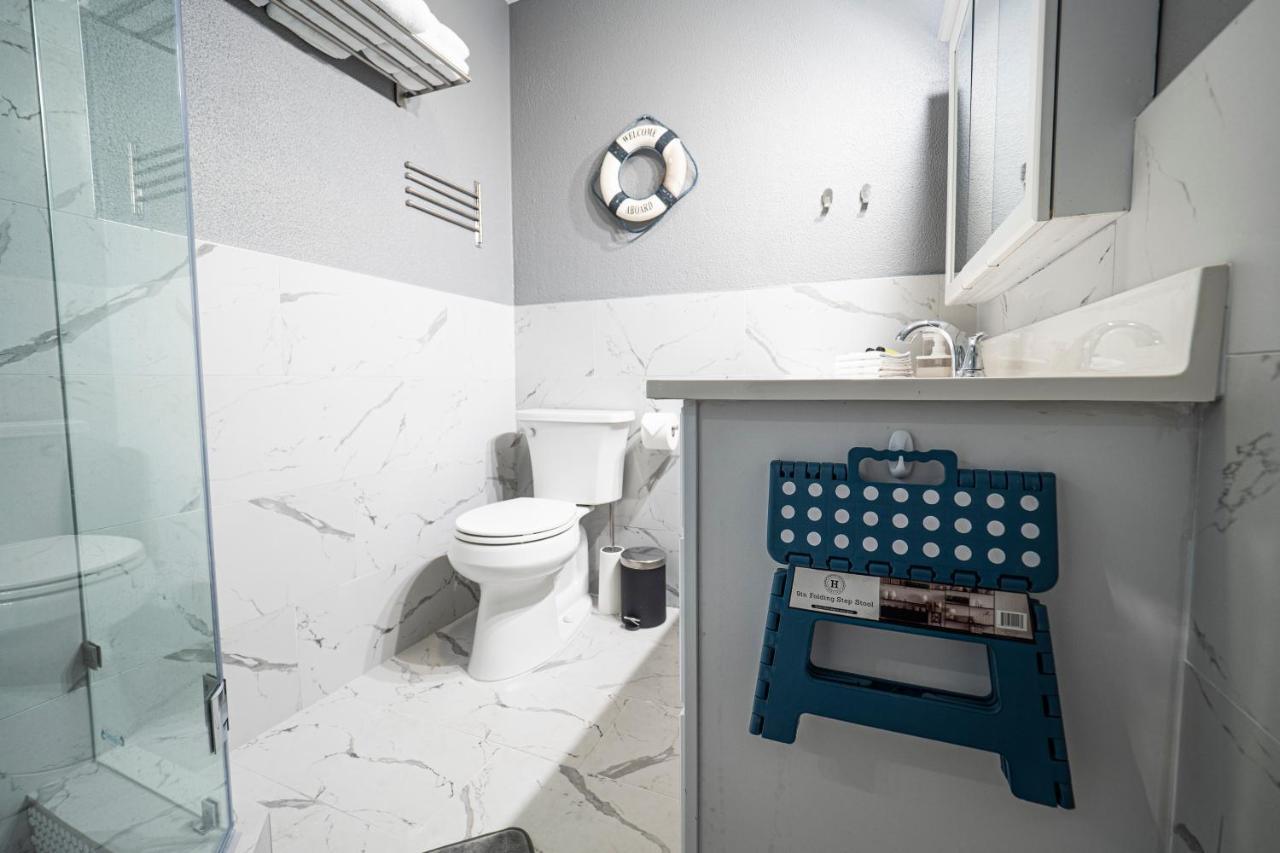 Newly Renovated 3Br2Ba Duplex With Private Dock Villa Key Colony Beach Exterior photo